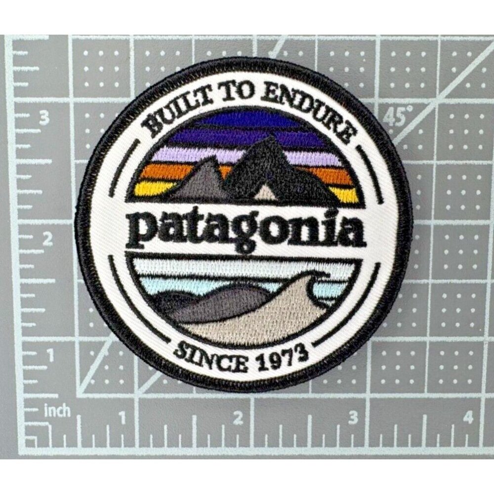(2) Patagonia Mountains Embroidered 3in Iron / Sew-On Patches - Picture 3 of 6